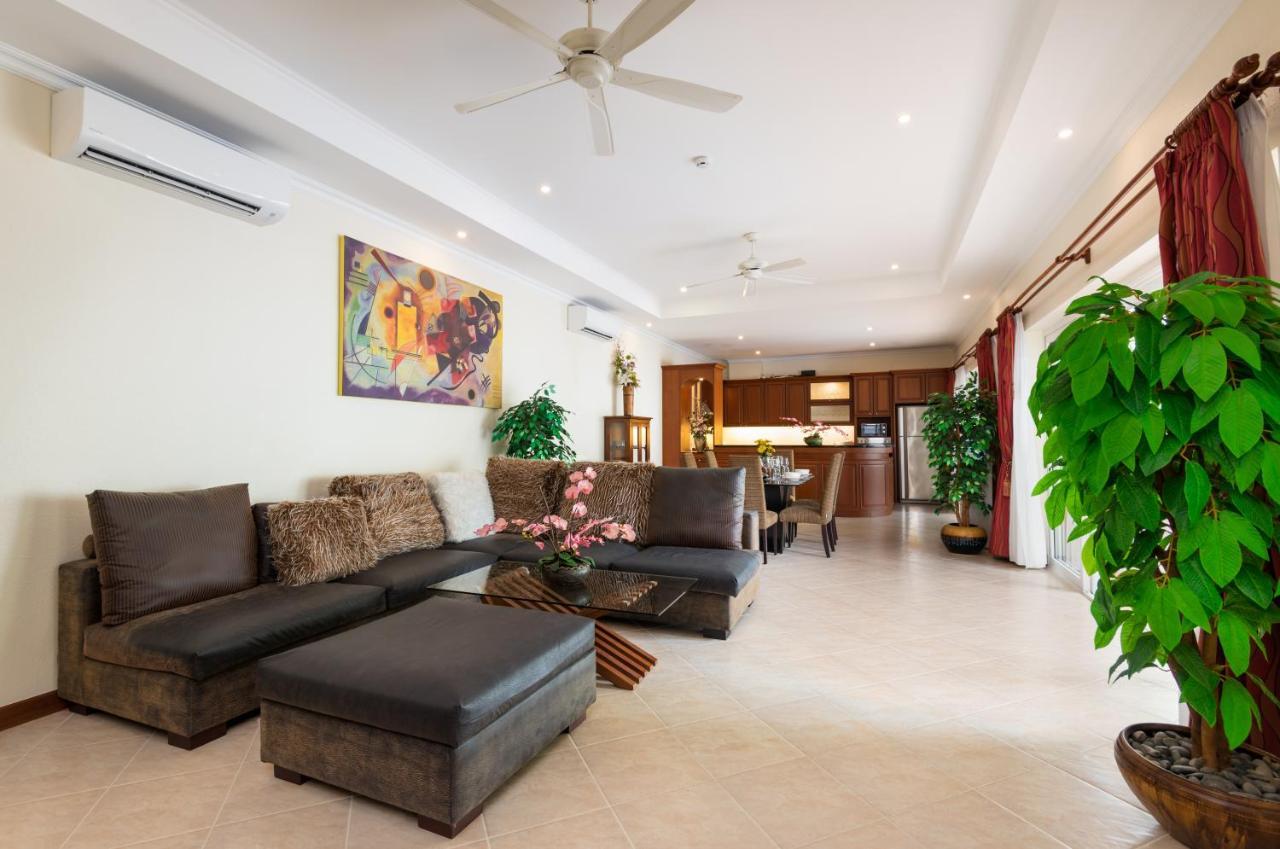 Village Austria Luxury Pool Villas Pattaya ภายนอก รูปภาพ