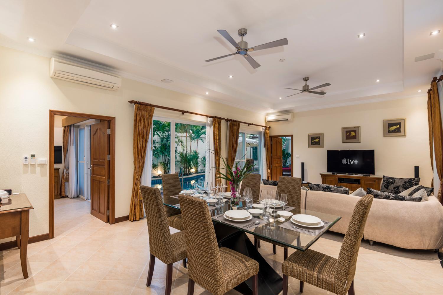 Village Austria Luxury Pool Villas Pattaya ห้อง รูปภาพ