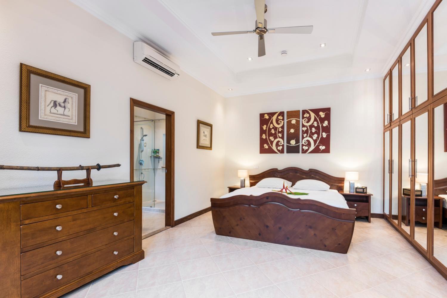 Village Austria Luxury Pool Villas Pattaya ภายนอก รูปภาพ