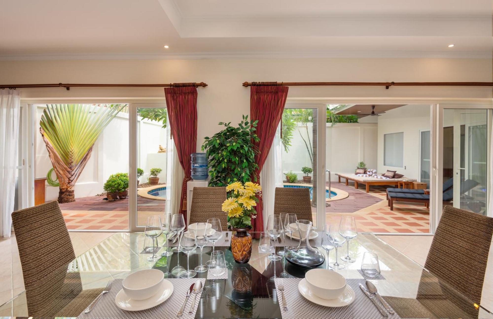 Village Austria Luxury Pool Villas Pattaya ภายนอก รูปภาพ